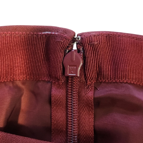 EUC J CREW BURGUNDY LASER CUT-OUT GEOMETRIC A-LINE MIDI SKIRT, SZ4 - Picture 9 of 14